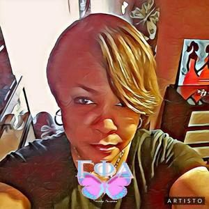 Meet your Posher, Cynthia